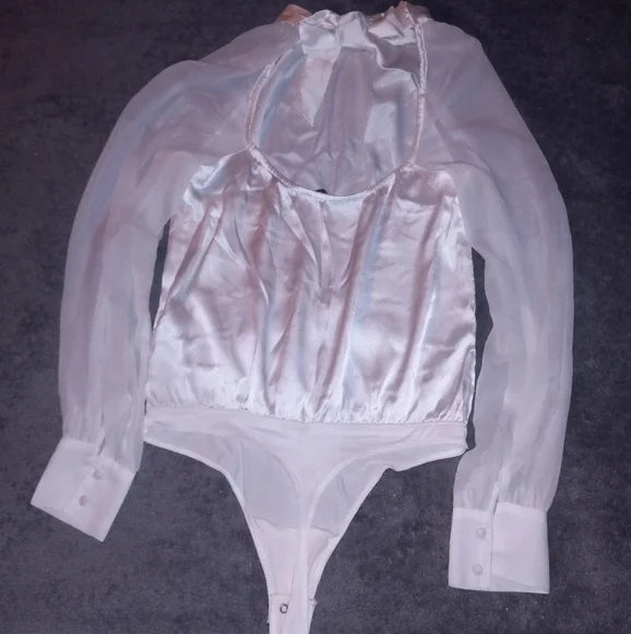 New never wore - Picture 2 of 2